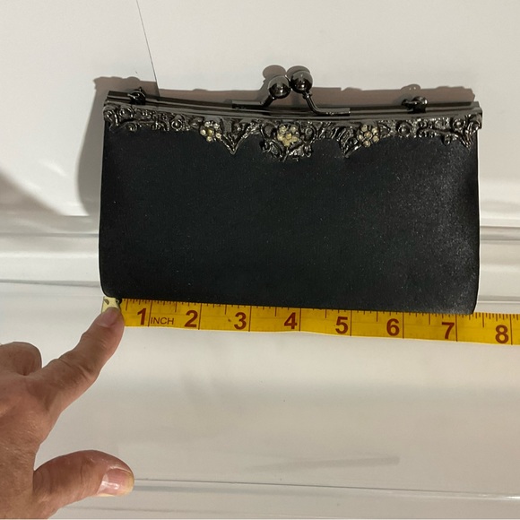 Jessica McClintock 90’s Vintage Black Satin Chain Clutch Chain Bag w/Ornate Gems - Picture 15 of 16